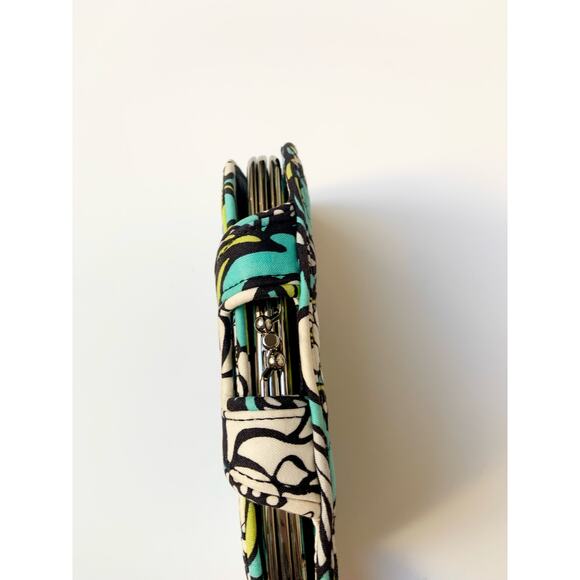 Vera Bradley Island Blooms Pattern Multi-Section Wallet Clutch with Kiss Lock - Picture 4 of 11